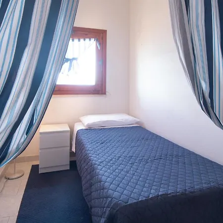 Marina Bay - Апартаменты *