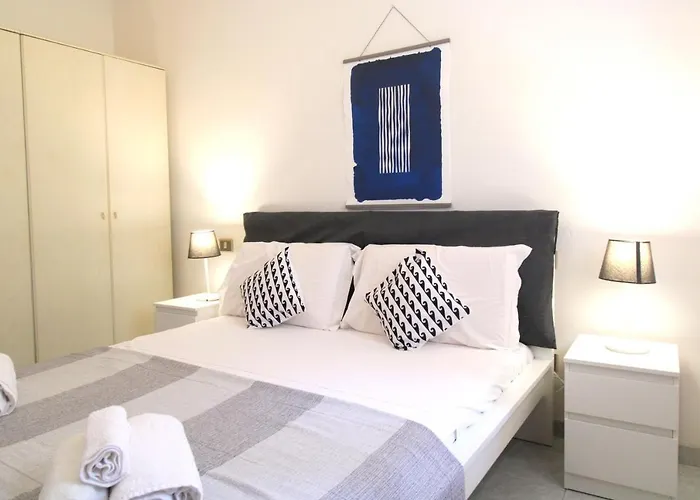 Апартаменты Marina Bay -