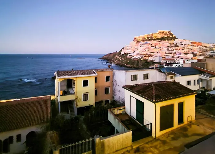 Marina Bay - Апартаменты Кастельсардо